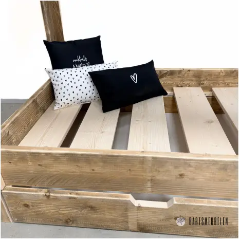 Stapelbed Lucas steigerhout met latten bodem