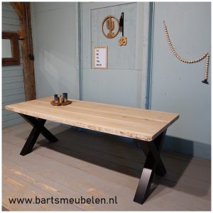 Eikenhouten boomblad tafel