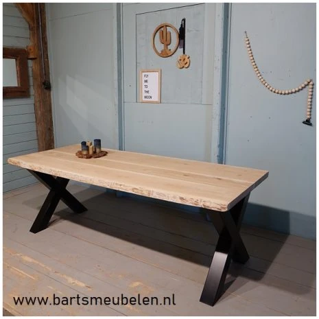 Eikenhouten boomblad tafel