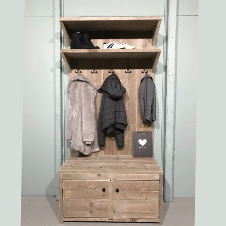Steigerhouten garderobekast