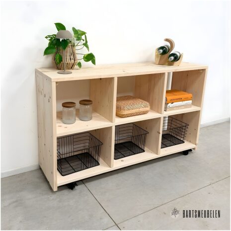 vakkenkast 5 op wielen van Steigerhout