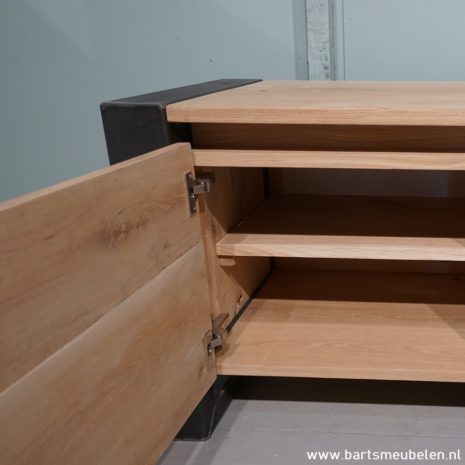 tv meubel eikenhout en staal bas (4) tv-meubel-eikenhout-en-staal-bas.4