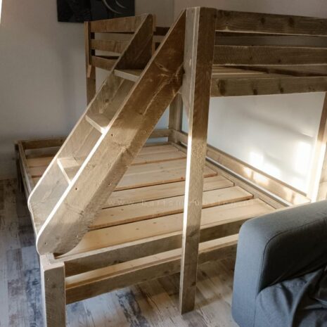 Stapelbed 3 persoons Laura old-look steigerhout