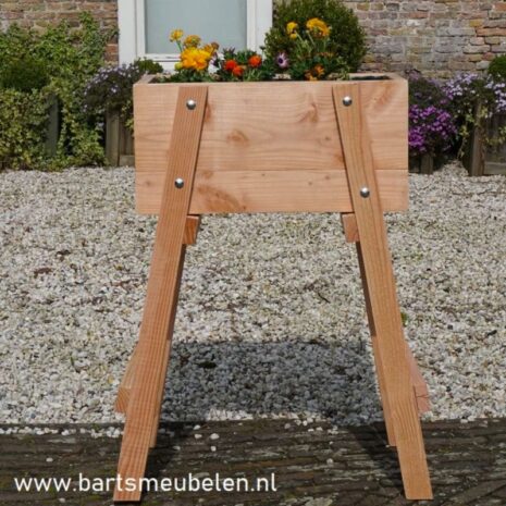 Douglas bloembak 1