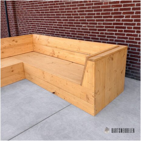 Douglas hoekbank buiten Koen