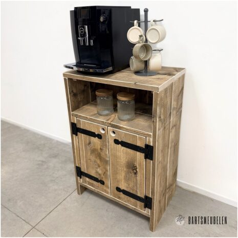 Steigerhouten koffiekast laag voor jouw coffee corner
