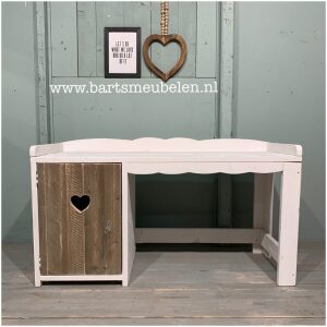 steigerhouten-bureau-ebby.1