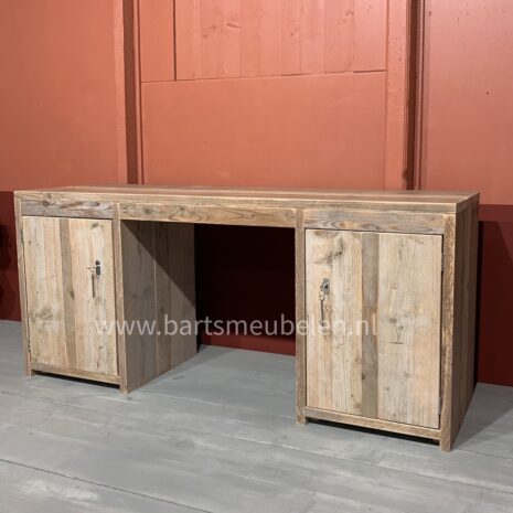steigerhouten-kinderbureau-evan