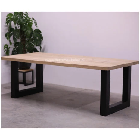 eiken-tafel-(22.5:22.5)-met-stalen-onderstel.4