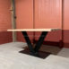 eiken-eettafel(40)met-stalen-v-poot.4