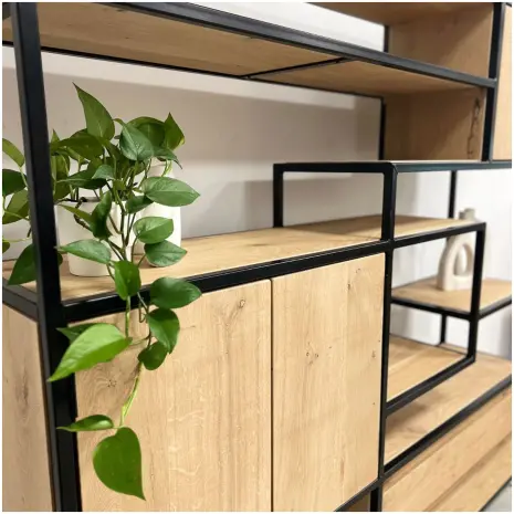 eikenhouten wandkast met stalen frame industrieel