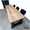 boomstam eettafel eiken met zwarte stalen a poot Jasmijn