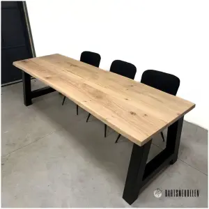 boomstam tafel eiken met a poot Jasmijn
