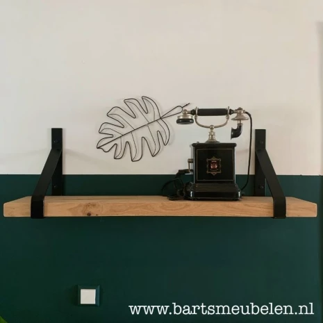 industriële wandplank eiken (40) met zwarte beeugels