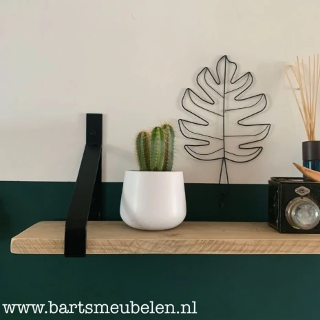 wandplank industrieel old look steigerhout met stalen beugels