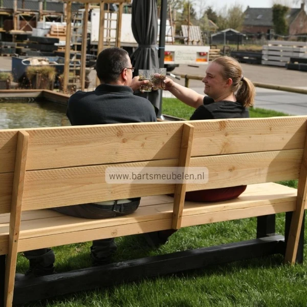sfeerafbeelding buitenbank douglas vigo met rugleuning