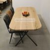 eettafel ovaal Zweeds