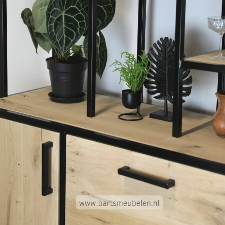 buffetkast vintage eikenhout en stalen frame