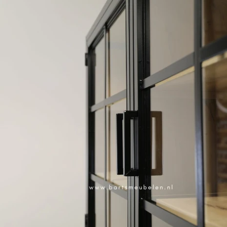 buffetkast industrieel mirre details