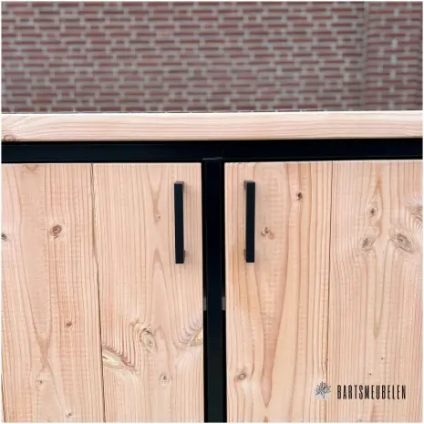 Stalen bbq tafel douglas dik blad van 45 mm