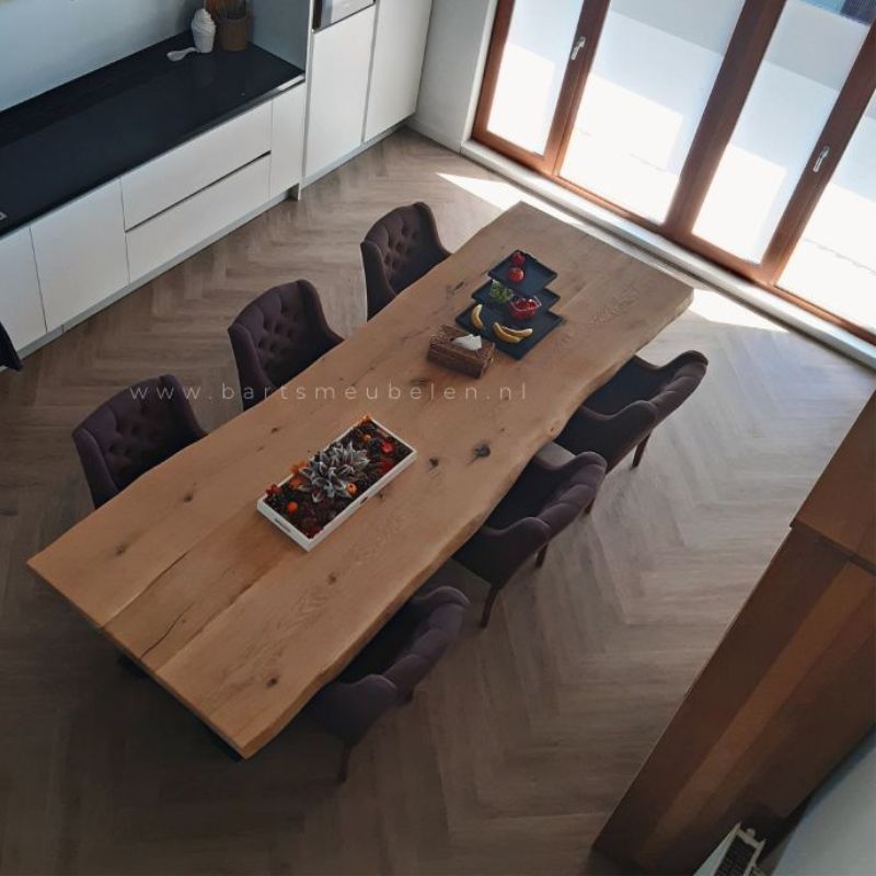 boomstamtafels_eikenhouten_boomstamtafel_bovenaf