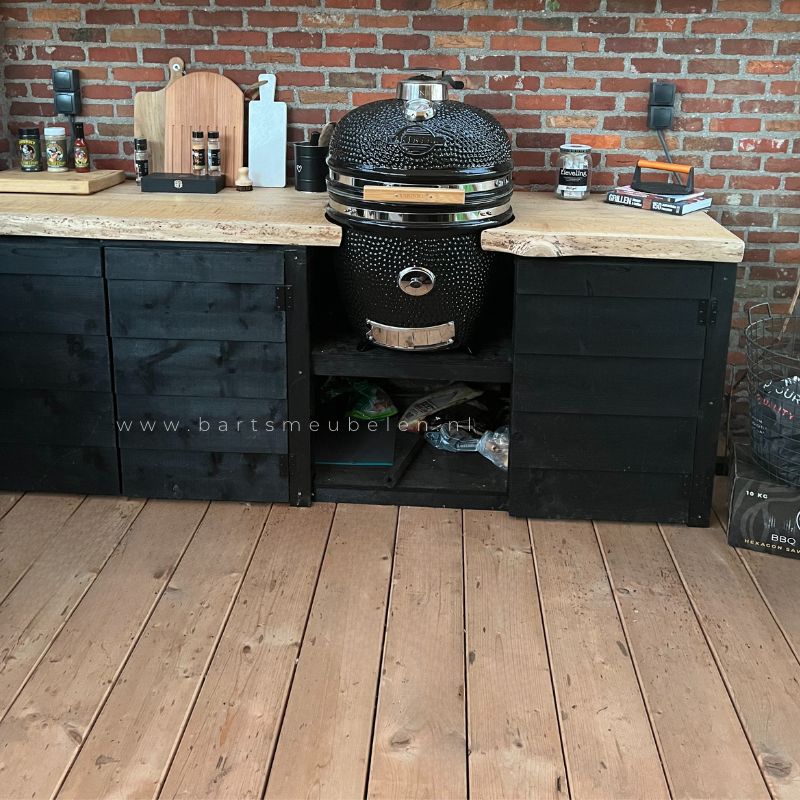buitenkeuken in de overkapping.2