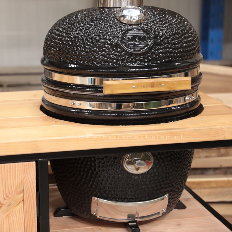 buitenkeuken met koelkast met yakiniku kamado