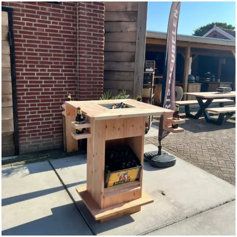 Bier statafel douglashout buiten