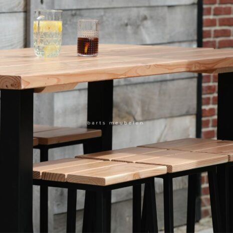 Douglas barkruk met stalen frame 1