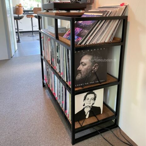 Platenspeler meubel industrieel van eikenhout en staal