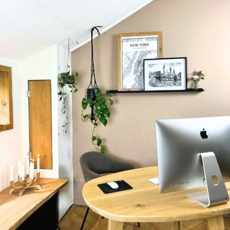 sfeerafbeelding computerhoek met diverse leuke items