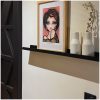 zwart stalen wandplank 80cm voor de muur