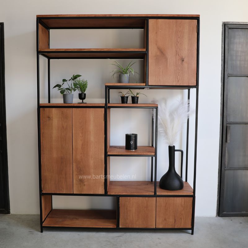 Moderne kast eik en staal Morning wood Moderne kast eik en staal - Morning wood
