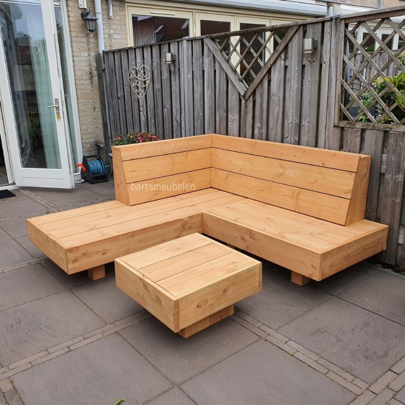 douglas houten loungebank met hocker in tuin