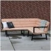 Houten hoekbank met stalen frame met armleuning douglas
