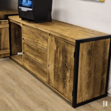 Gebrand eiken dressoir Oud-Gastel met stalen frame