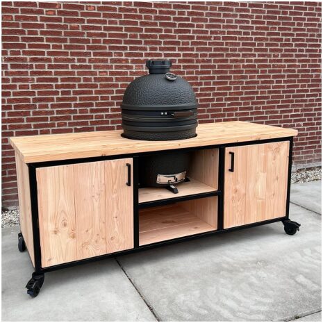 Buitenkeuken met The Bastard Urban Large en ruim werkblad