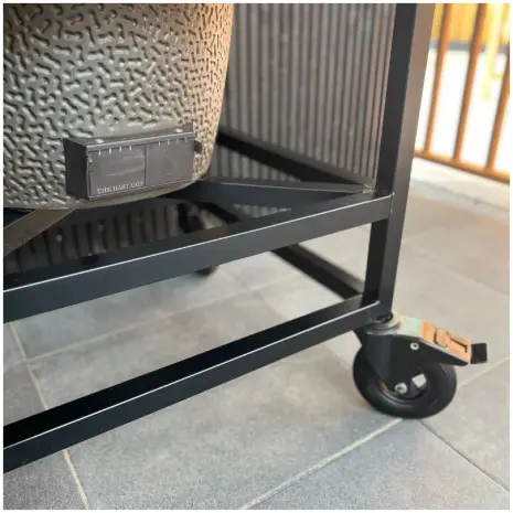 Details kamado trolley eikenhout