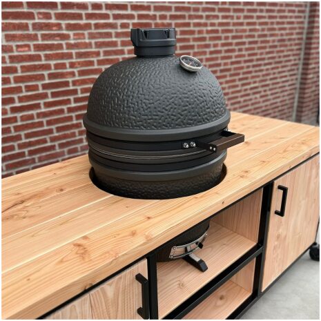 Douglas buitenkeuken met stalen frame en Bastard Urban Large