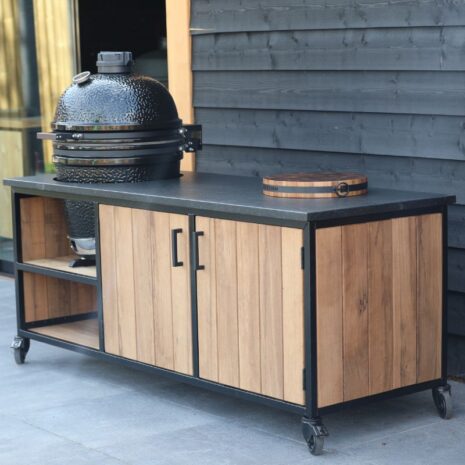 buitenkeuken Fraké hout en zwart granieten blad