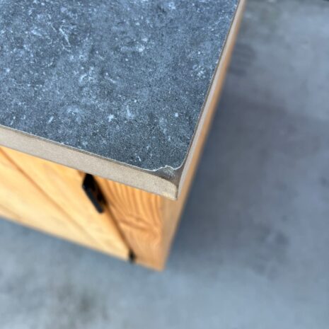 details keramische tegel buitenkeuken 150x70 douglas hout voorraad