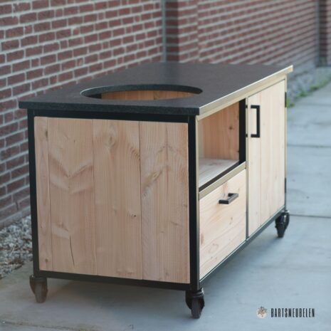 Buitenkeuken Douglas met natuursteen blad Delft