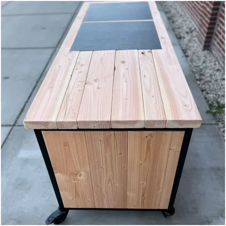 Verrijdbare BBQ werkblad tuinkast