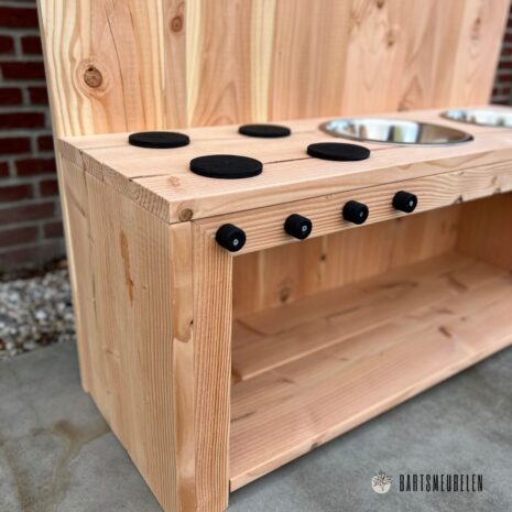 Details Modderkeuken 1 Douglas