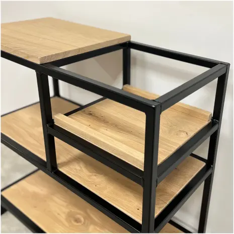 opbergruimten voor platen en LP eiken en staal