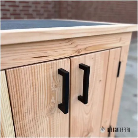 Buitenkeuken opbergkast met tegel 150 cm zwarte handgrepen