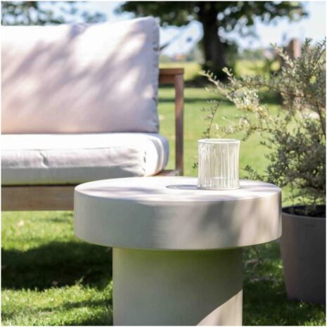 bijzet tafel voor binnen en buiten Leeff