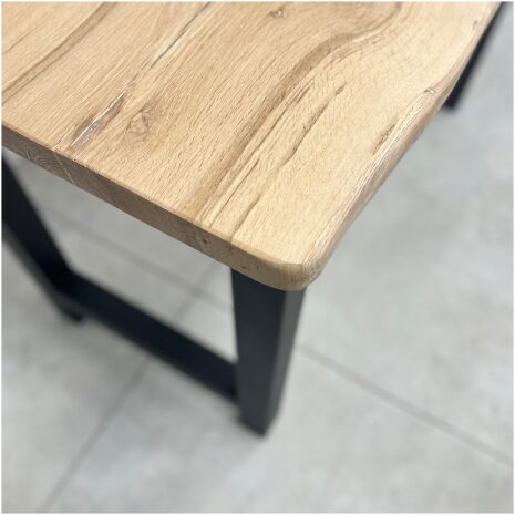 Boomstam Bartafel eiken en staal ronde tafelblad hoeken