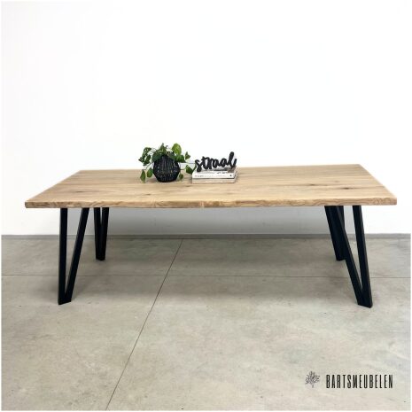Boomstam eettafel met design poot 4x4