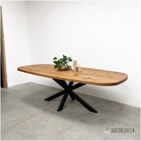 Deens ovaal eettafel met zwarte matrix poot Cheery